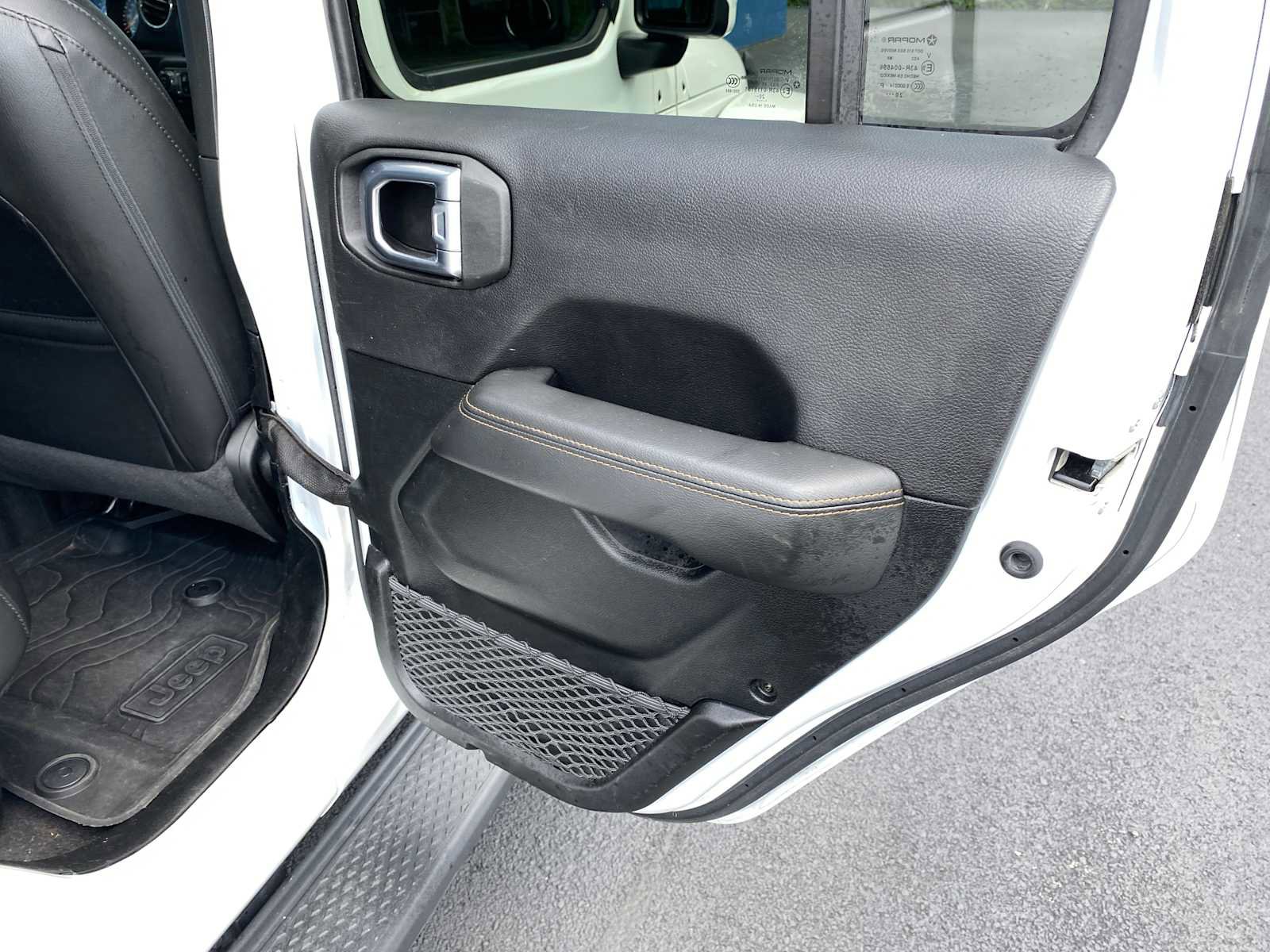 Used 2021 Jeep Gladiator Overland image 35