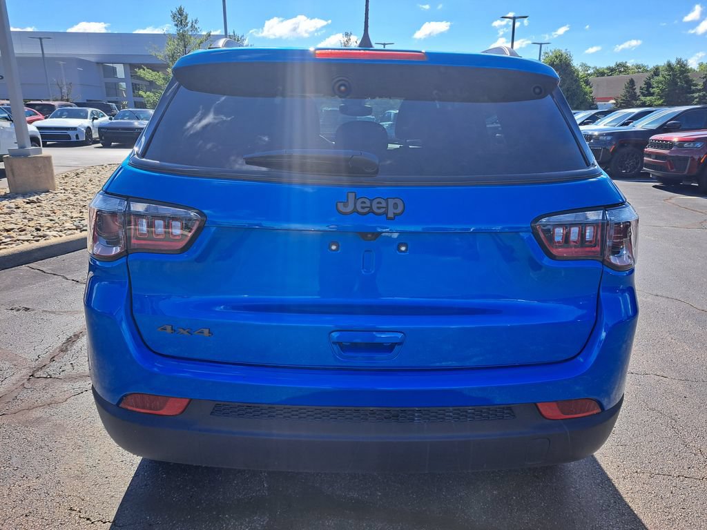 New 2026 Jeep Compass Latitude AWD/4WD image 4