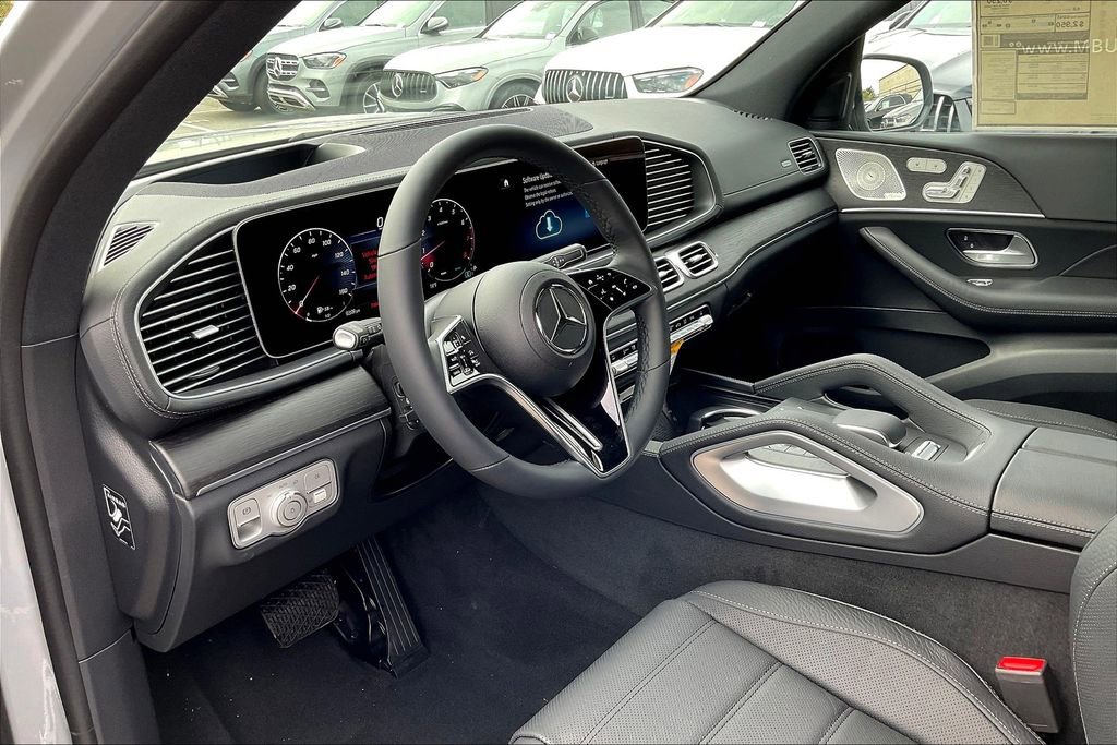 New 2026 Mercedes-Benz GLS 450 4MATIC image 6