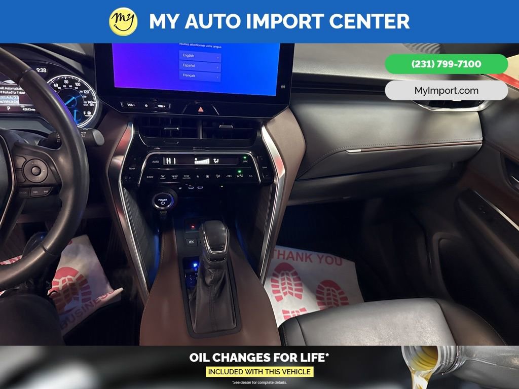 Used 2023 Toyota Venza XLE image 20