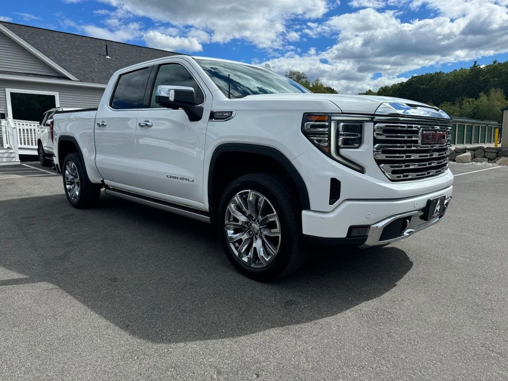 Used 2022 GMC Sierra 1500 Denali w/ Denali Reserve Package image 5