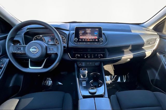 Used 2024 Nissan Rogue S image 7