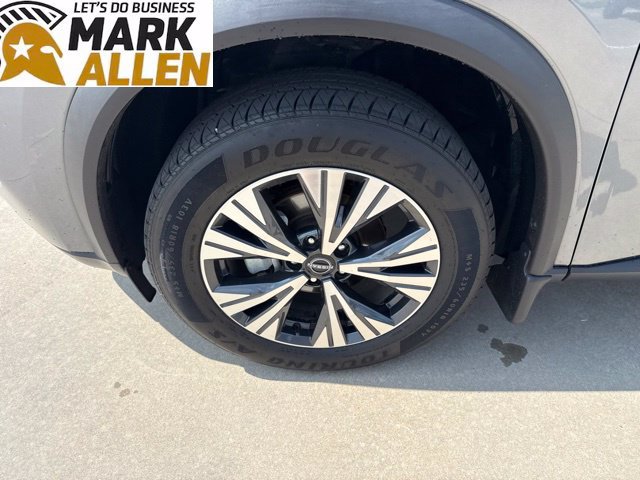 Used 2023 Nissan Rogue SV w/ SV Premium Package FWD image 7