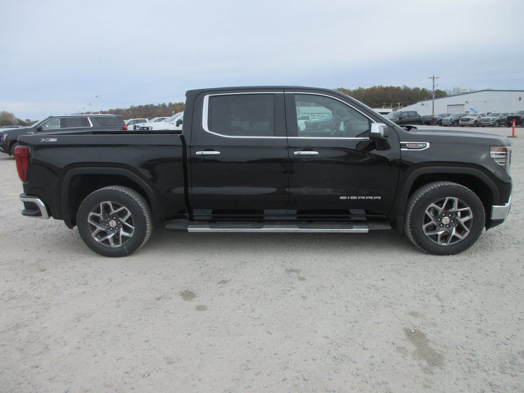 New 2026 GMC Sierra 1500 SLT w/ SLT Premium Plus Package image 2