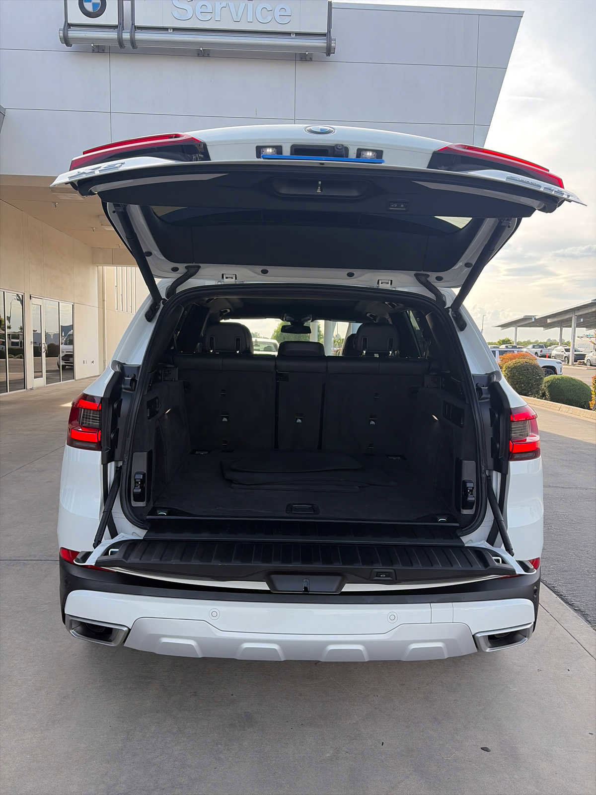 Used 2023 BMW X5 sDrive40i image 11