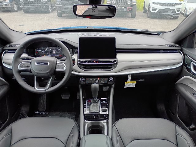 New 2026 Jeep Compass Limited AWD/4WD image 9