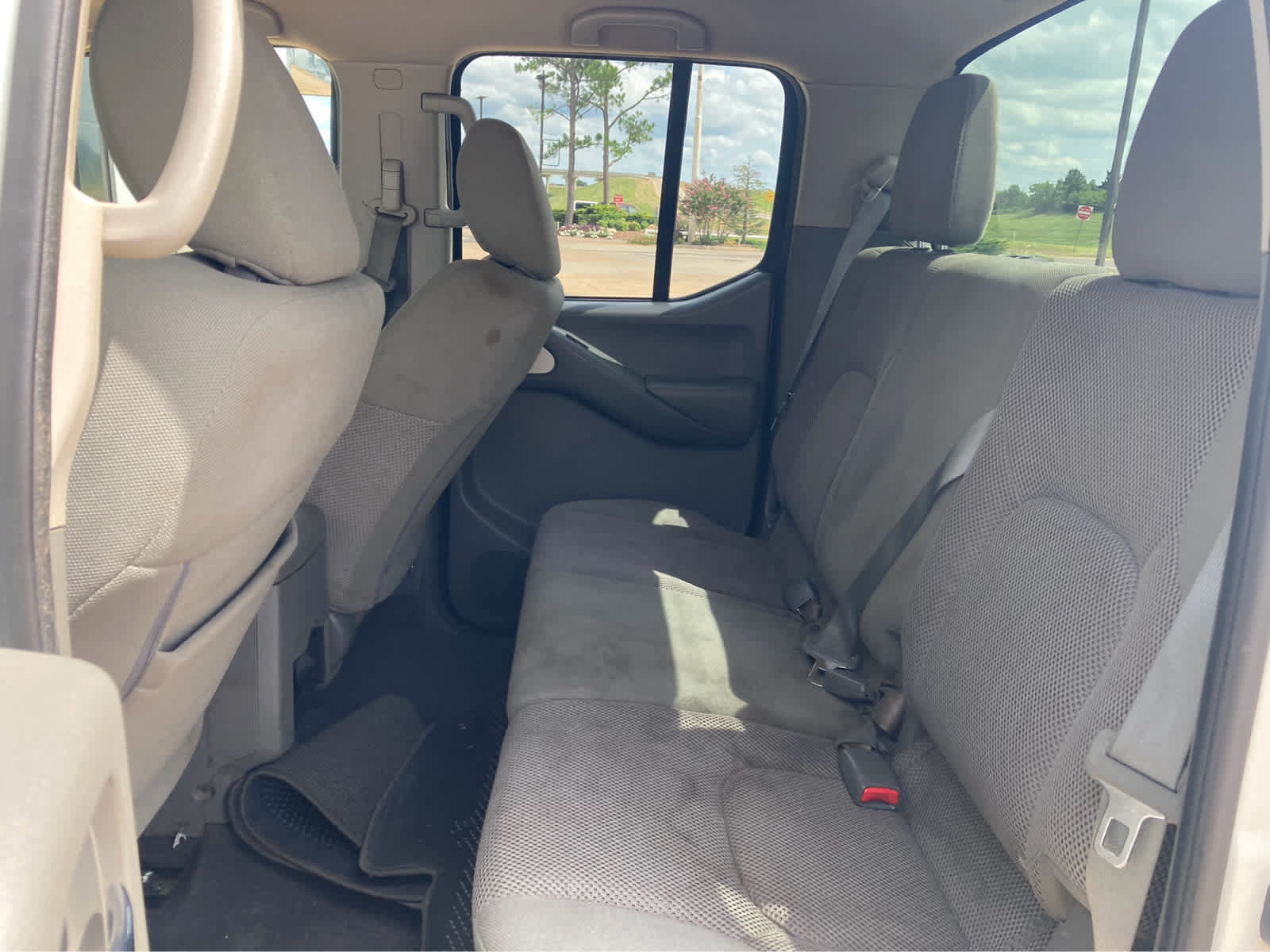Used 2019 Nissan Frontier SV RWD image 4