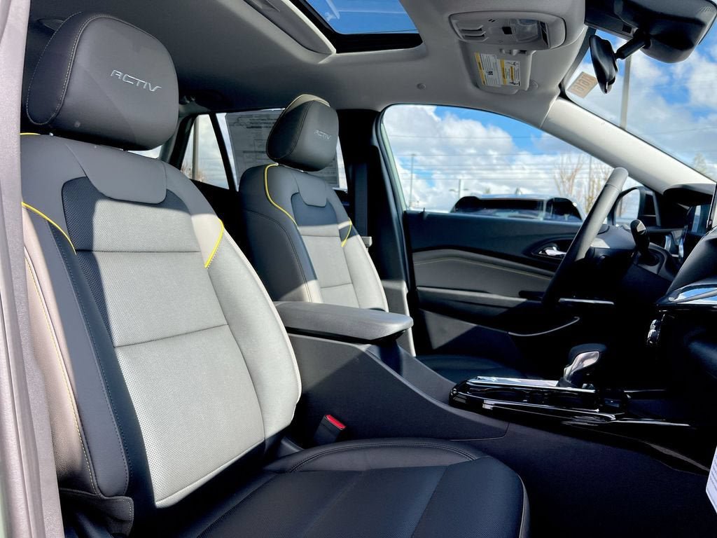 New 2026 Chevrolet Trax ACTIV w/ Sunroof Package FWD image 22
