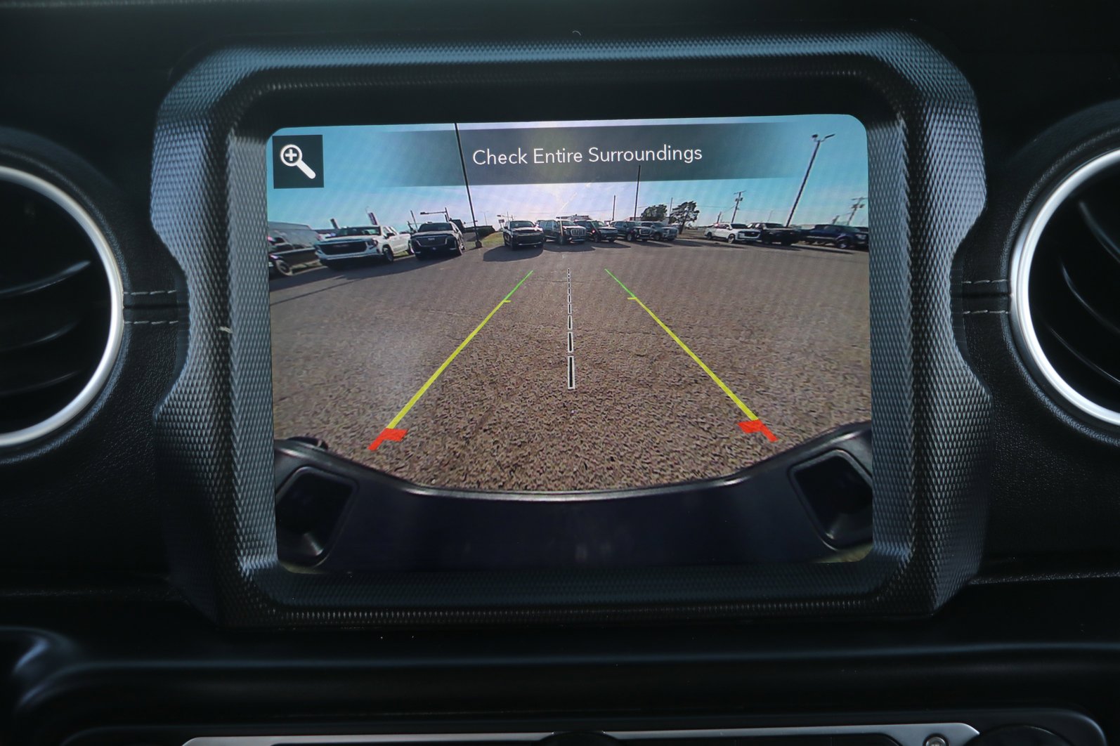 Used 2022 Jeep Gladiator Overland w/ Popular Equipment Package image 24