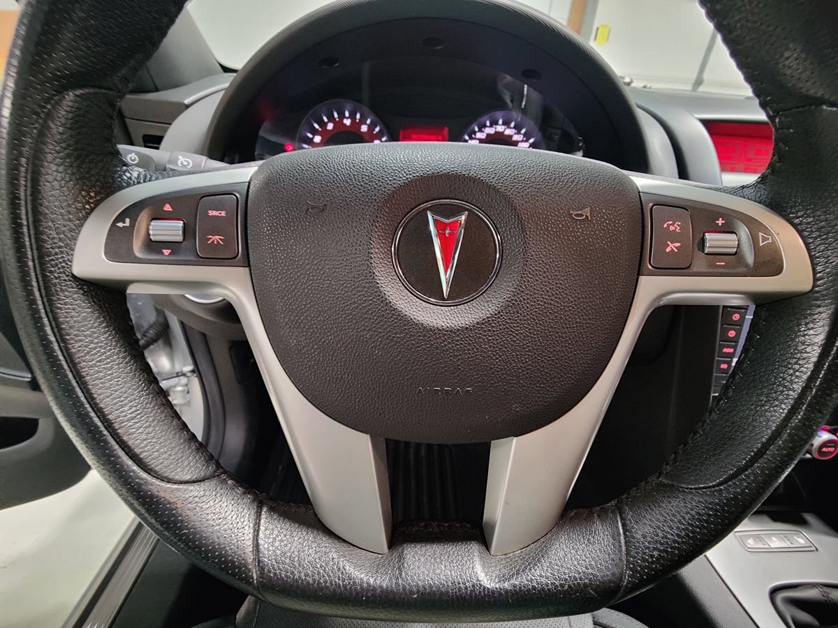 Used 2009 Pontiac G8 GXP image 28