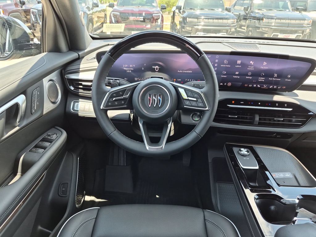 New 2026 Buick Enclave Avenir w/ Super Cruise Package FWD image 32