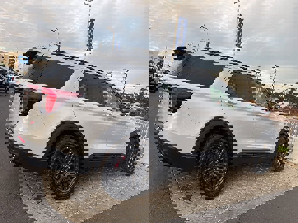 New 2026 Ford Explorer ST w/ Sun And Sound Package image 2