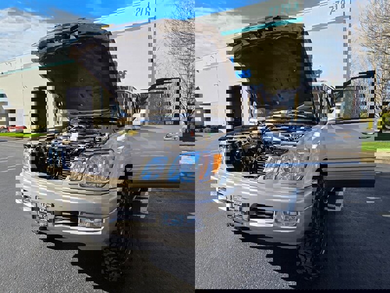 Used 2000 Lexus LX 470 4WD image 25