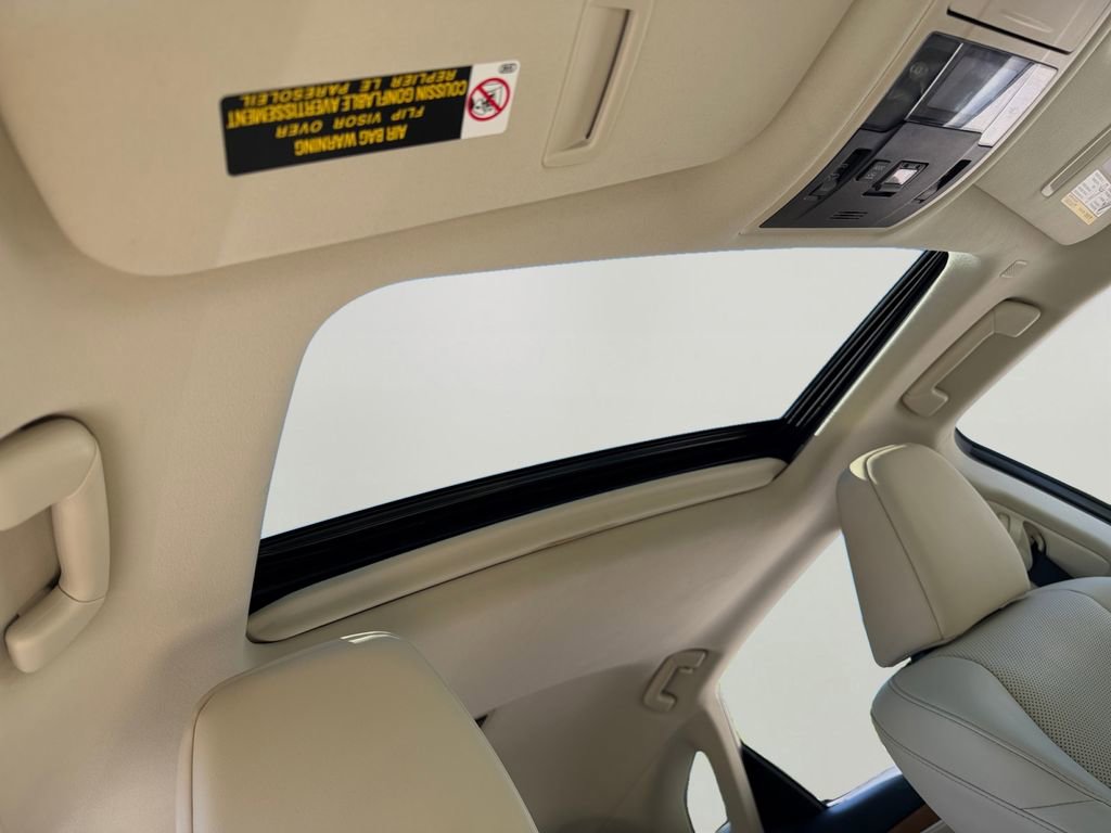 Certified 2022 Lexus RX 350 FWD w/ Premium Package image 7