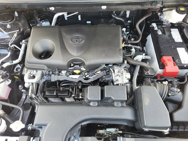 Used 2025 Toyota RAV4 LE AWD/4WD image 11