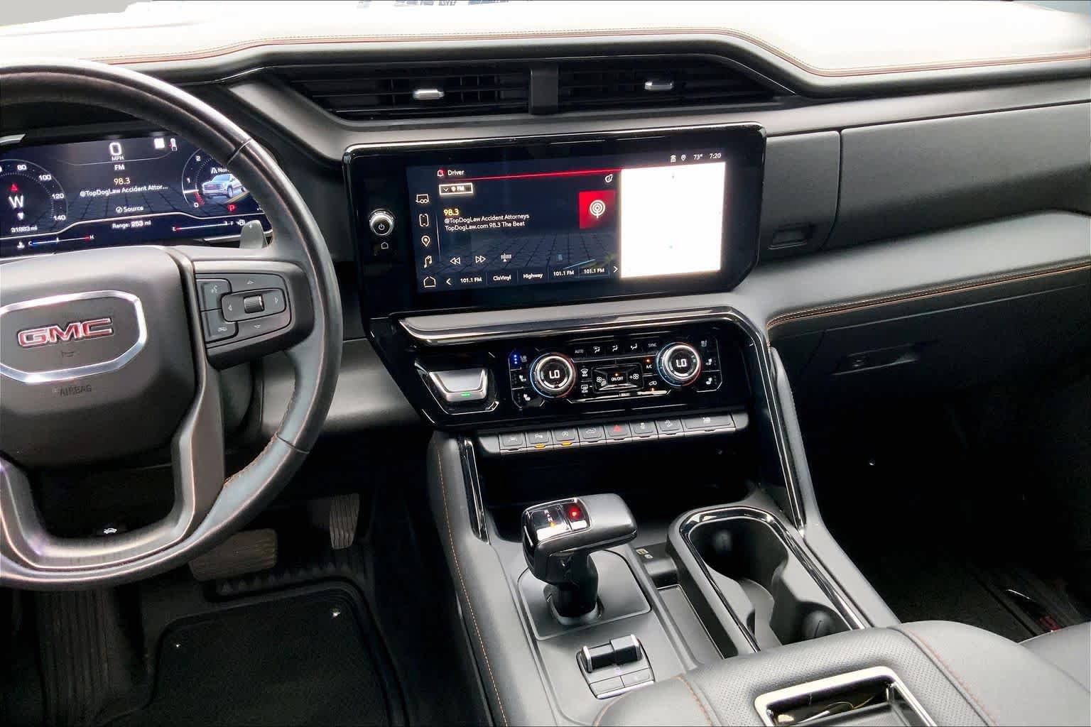 Used 2022 GMC Sierra 1500 AT4 w/ AT4 Premium Package AWD/4WD image 7