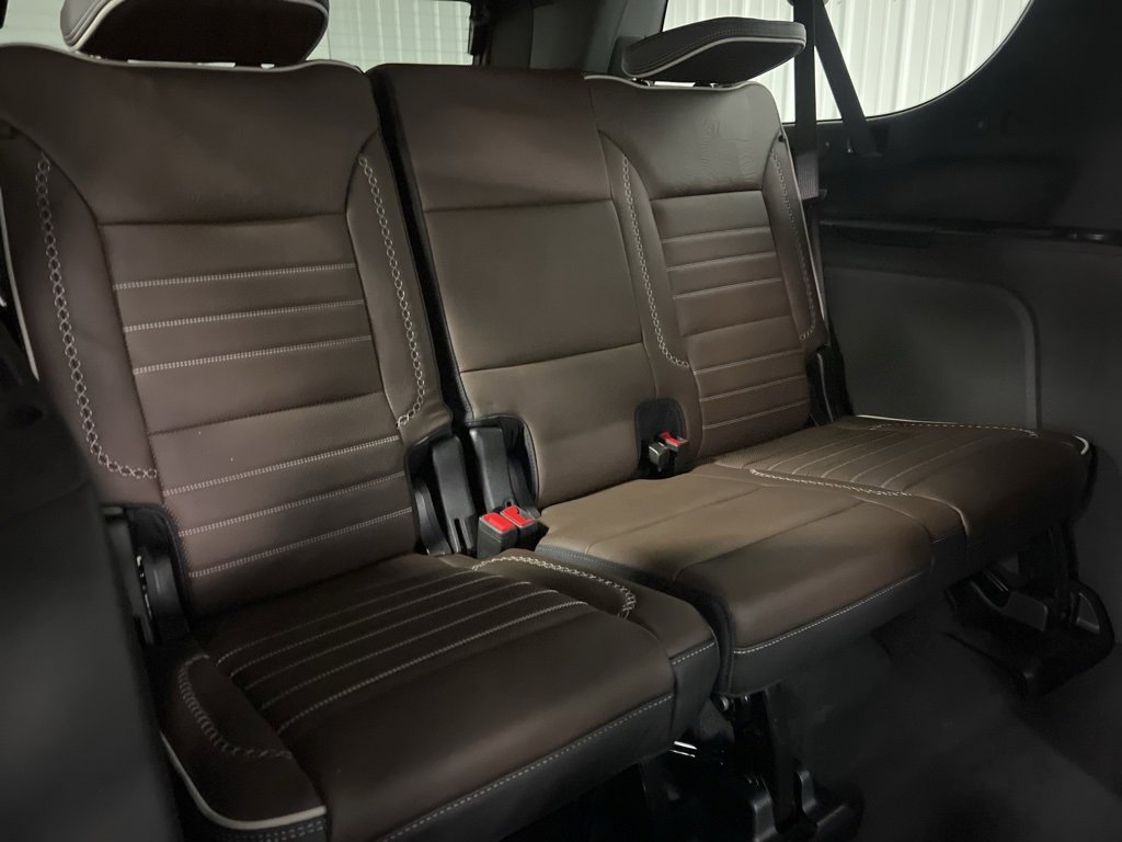 Used 2025 GMC Yukon XL Denali Ultimate image 8