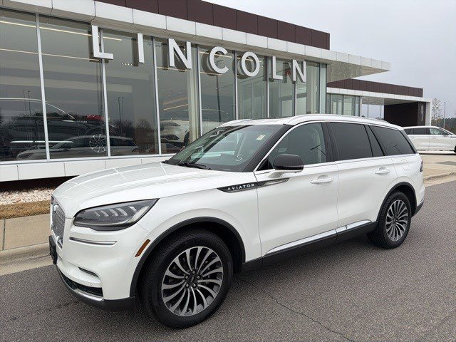 Certified 2023 Lincoln Aviator Reserve w/ Elements Package Plus image 1