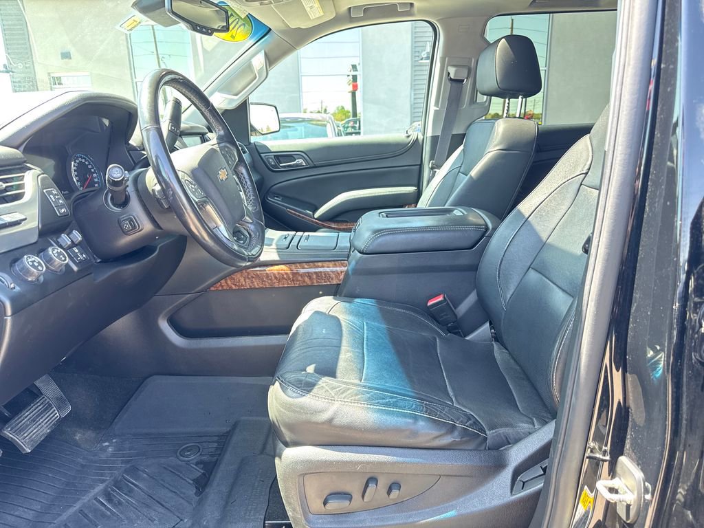 Used 2017 Chevrolet Suburban Premier AWD/4WD image 10