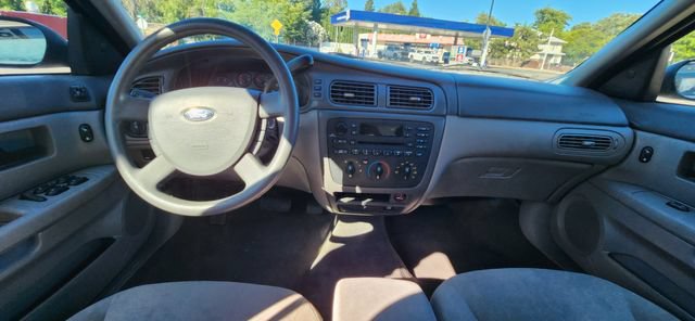 Used 2004 Ford Taurus SES FWD image 8
