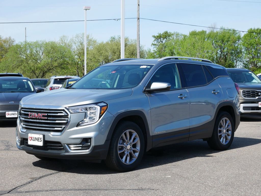 Used 2023 GMC Terrain SLT AWD/4WD image 5