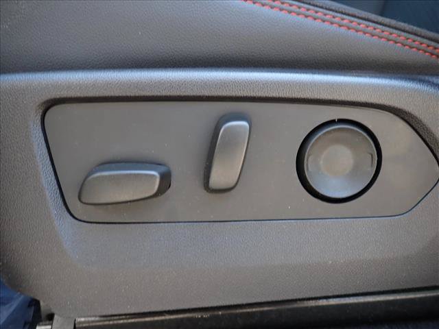 Used 2024 GMC Canyon AT4X AWD/4WD image 11
