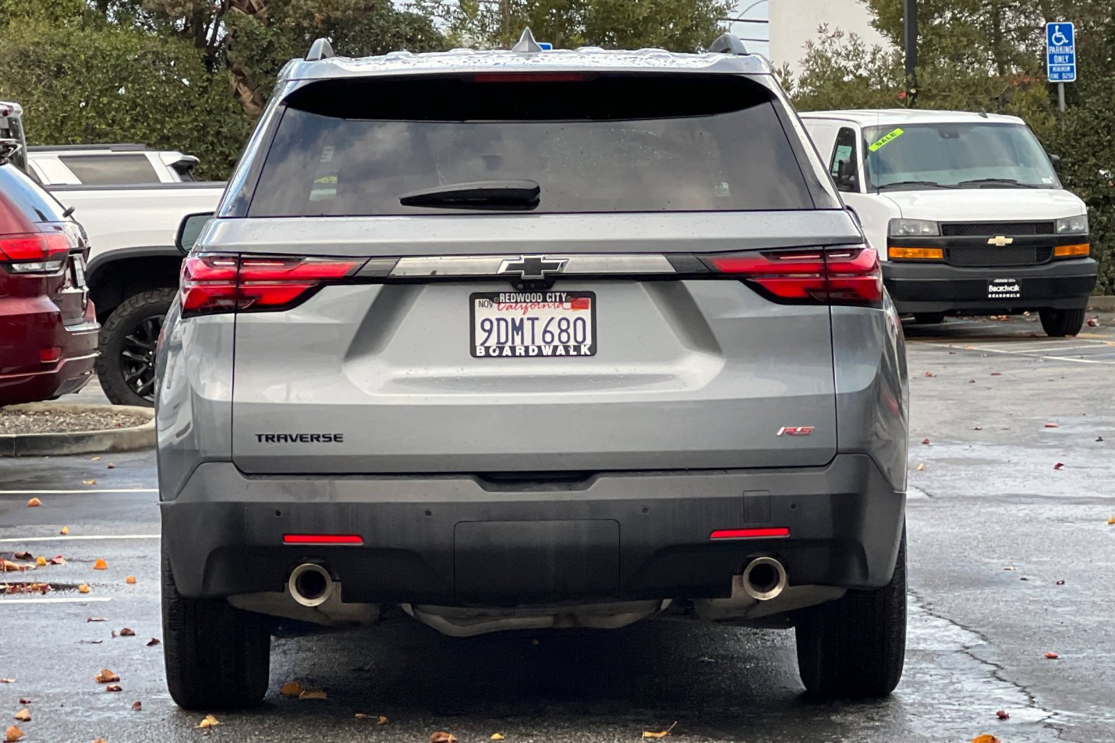Used 2023 Chevrolet Traverse RS image 5