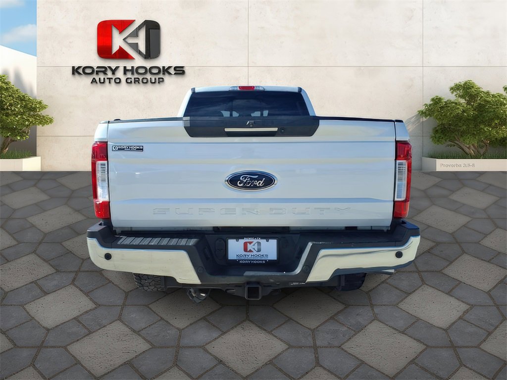 Used 2017 Ford F250 Lariat w/ Lariat Ultimate Package image 3