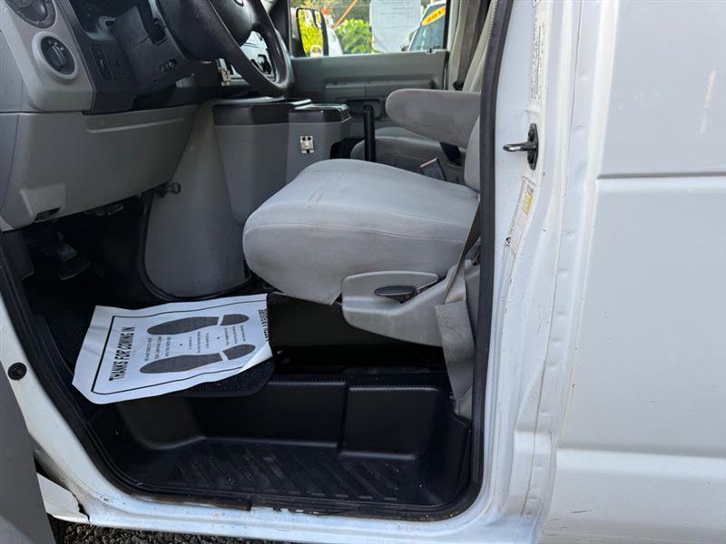 Used 2014 Ford E-150 and Econoline 150 E-150 w/ Power Group image 13