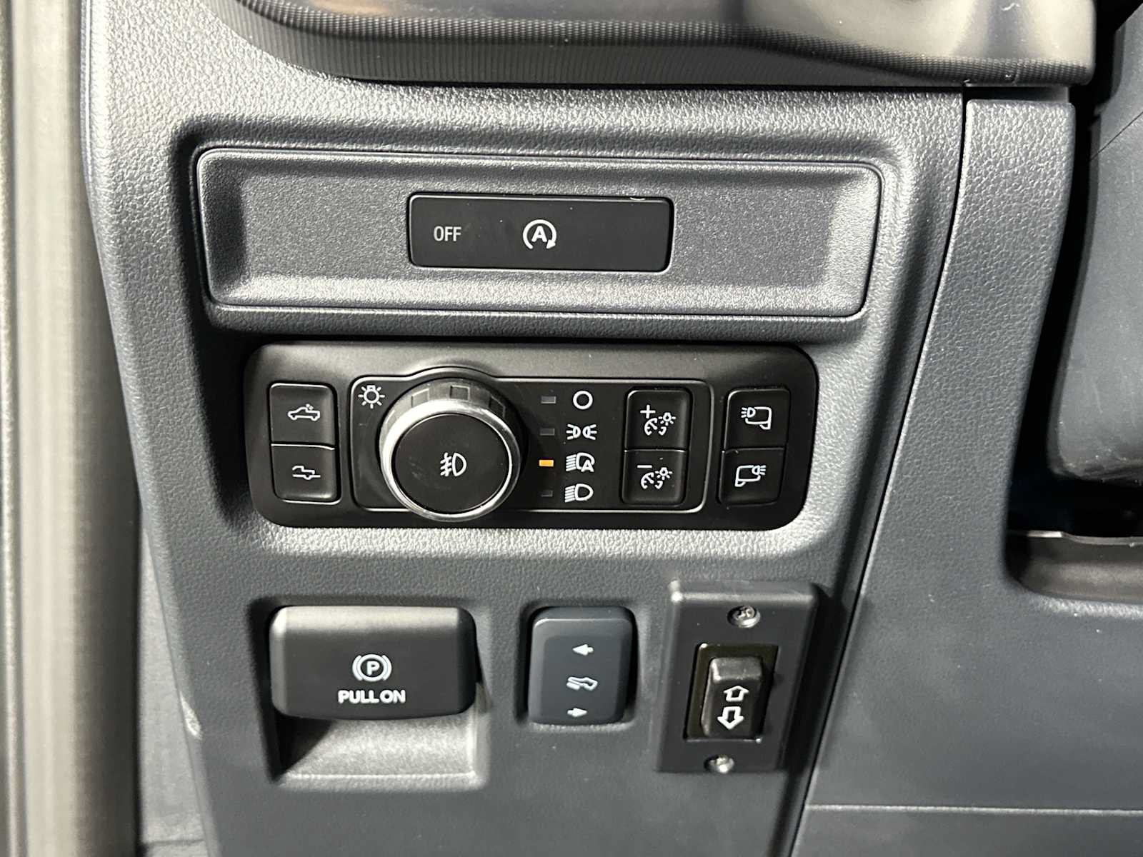 Used 2025 Ford F150 Raptor AWD/4WD image 31