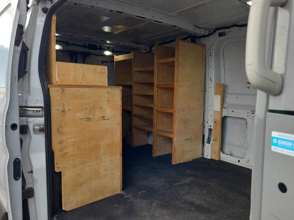 Used 2018 Ford Transit 250 130 Low Roof image 18