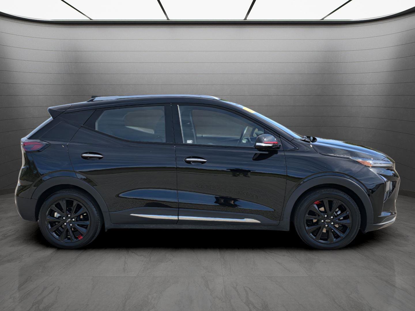 Used 2023 Chevrolet Bolt EUV Premier w/ Sun & Sound Package image 4