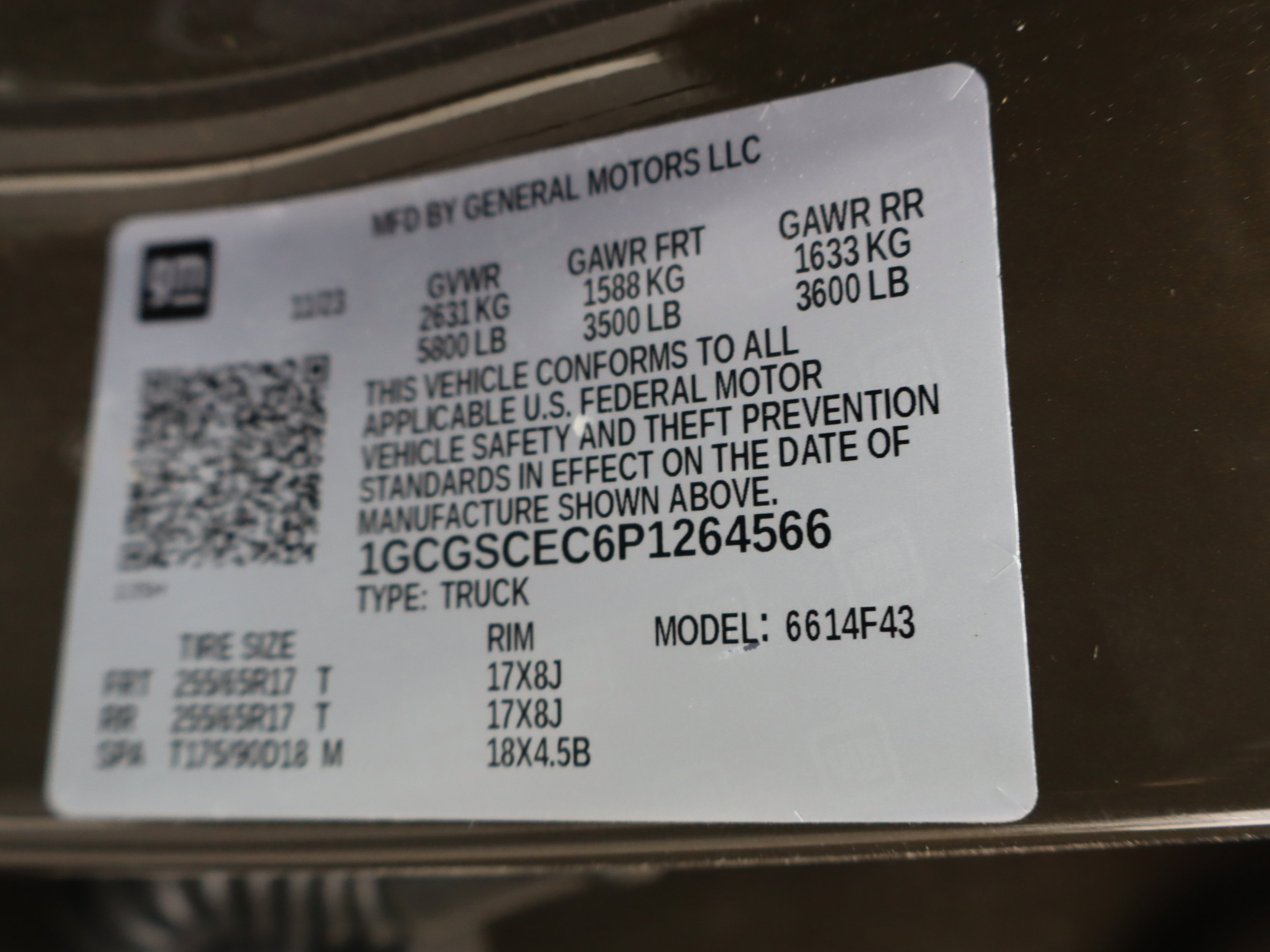 Used 2023 Chevrolet Colorado LT w/ LT Convenience Package image 12