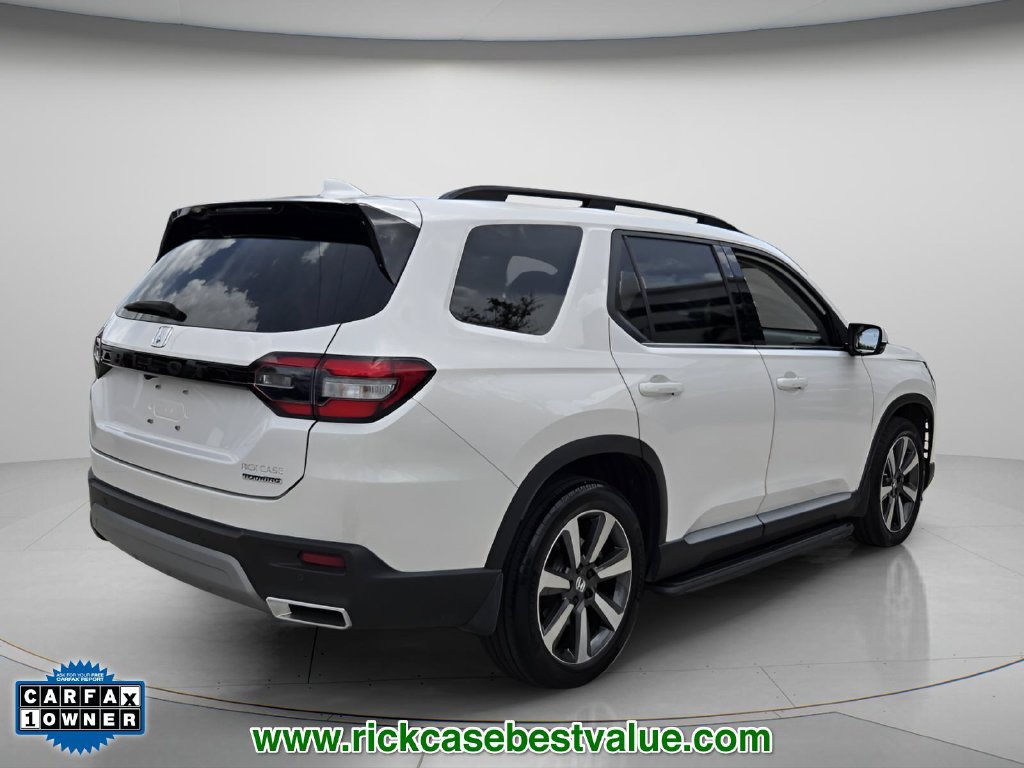 Used 2024 Honda Pilot Touring image 7