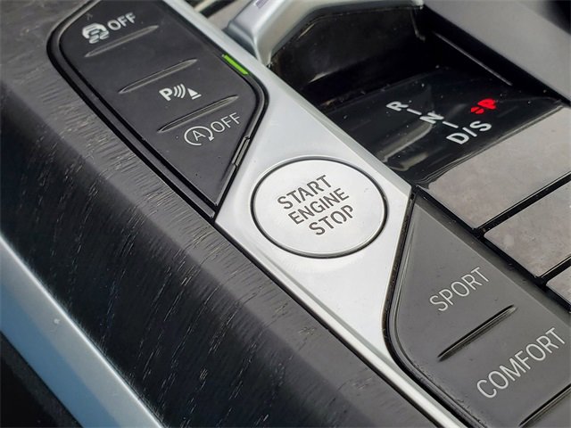 Used 2023 BMW 330i xDrive Sedan w/ Premium Package image 23