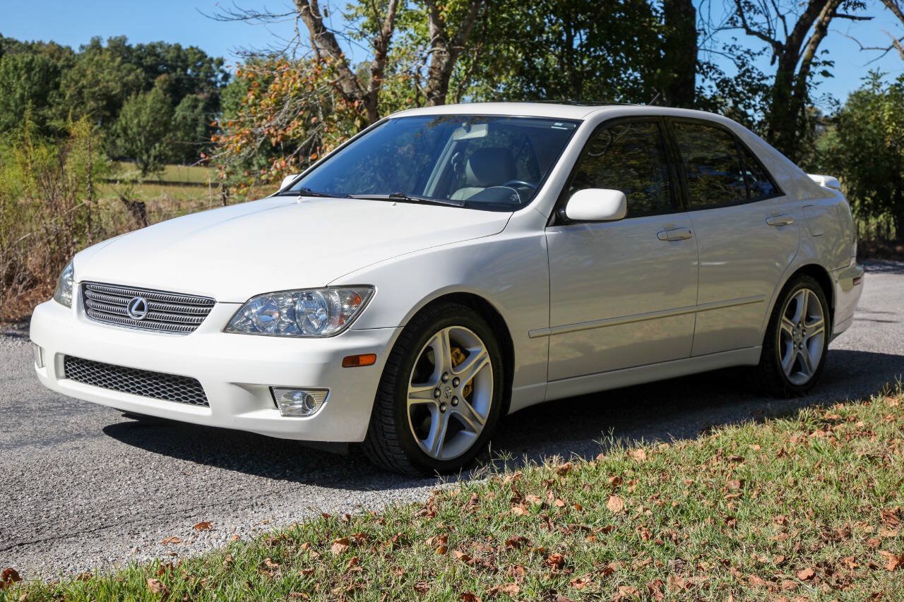 Used 2001 Lexus IS 300 w/ Leather Trim Pkg RWD image 7