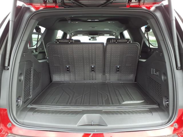 New 2026 Chevrolet Suburban LT w/ Comfort Package AWD/4WD image 12