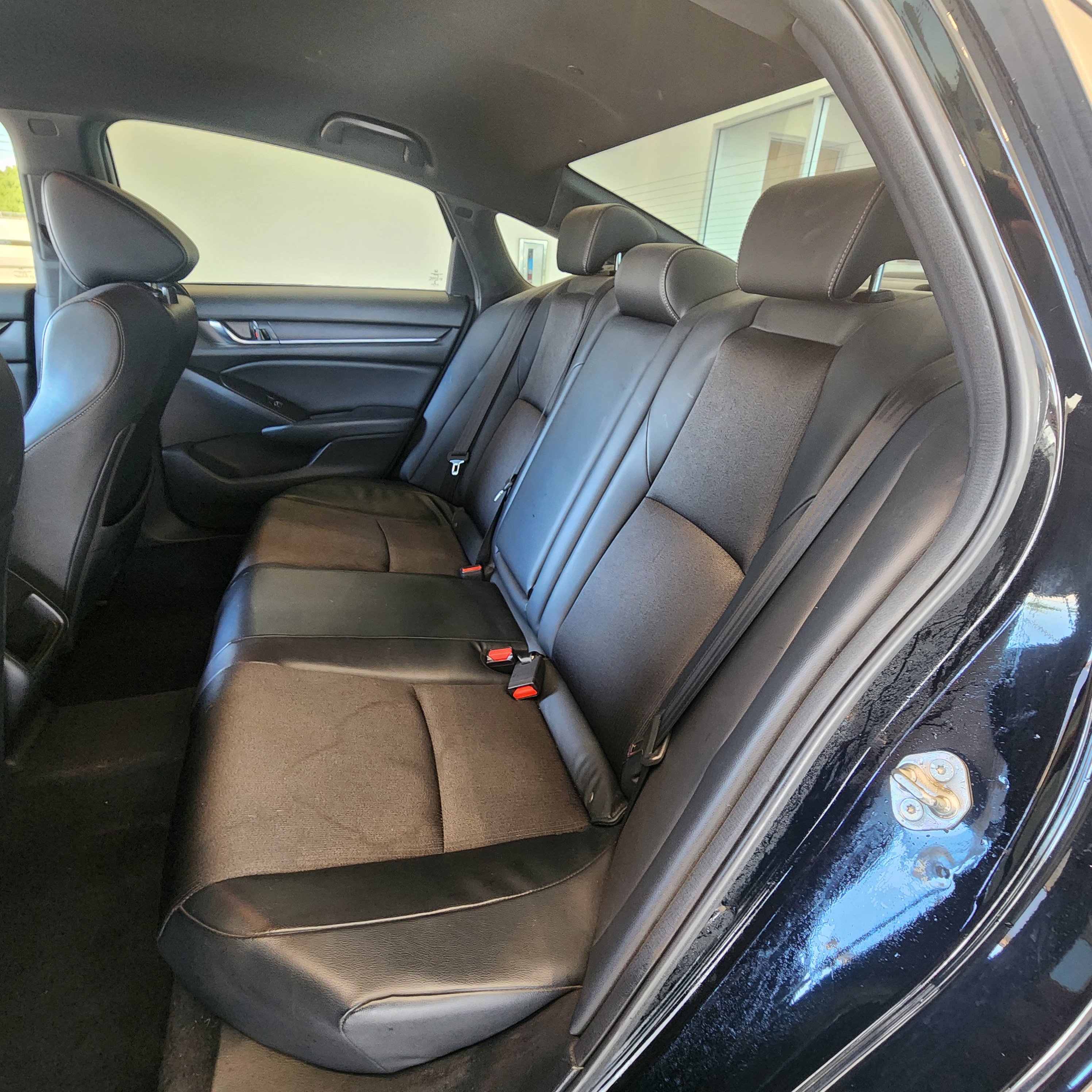 Certified 2018 Honda Accord Sport image 3