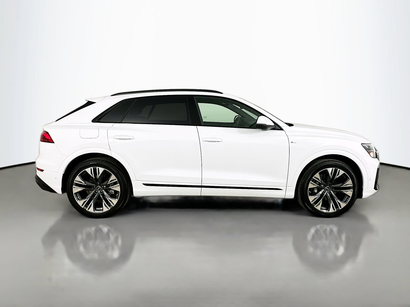 New 2026 Audi Q8 Premium Plus AWD/4WD image 4