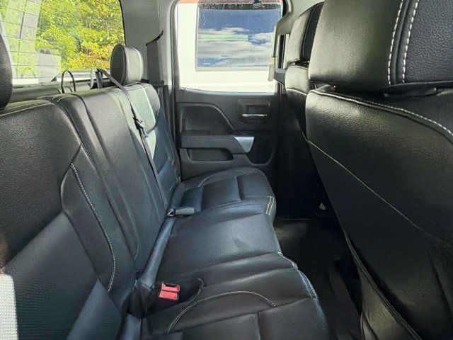 Used 2022 Chevrolet Silverado 1500 LTZ w/ LTZ Convenience Package II AWD/4WD image 6
