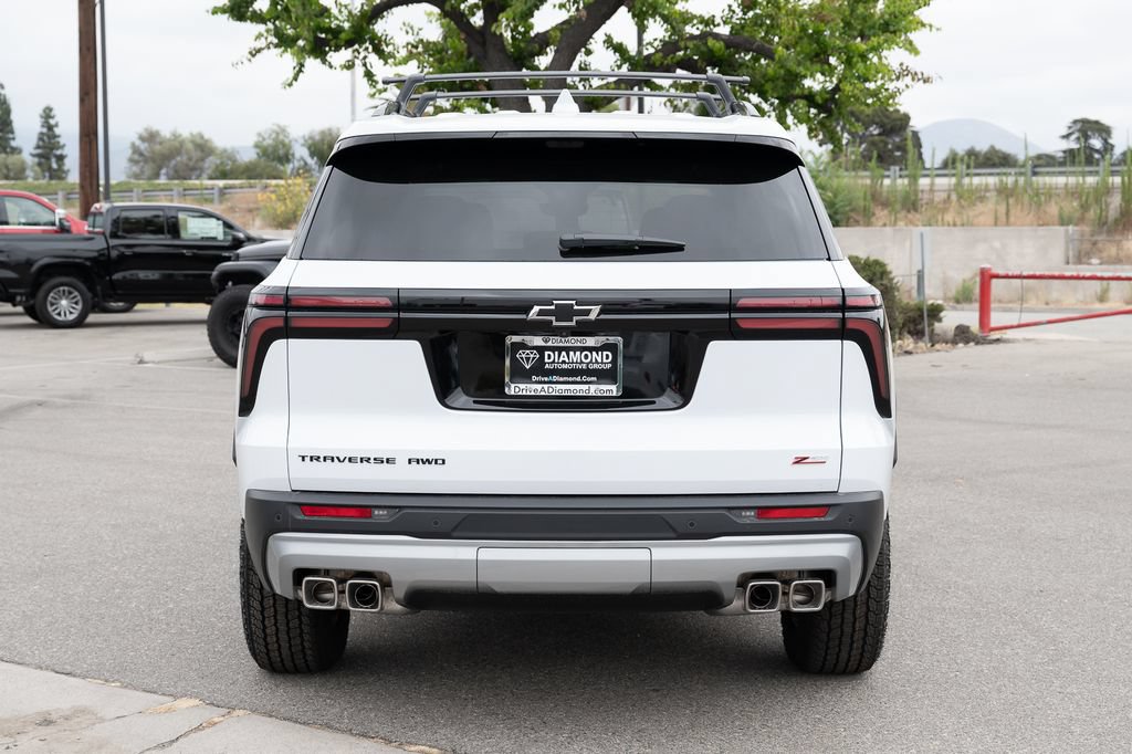 New 2026 Chevrolet Traverse Z71 w/ Enhanced Driving Package AWD/4WD image 5