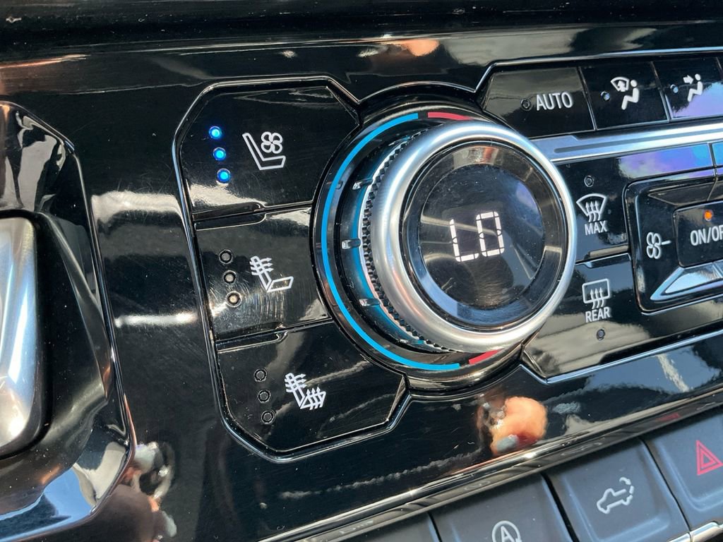 Used 2024 GMC Sierra 1500 AT4X image 22