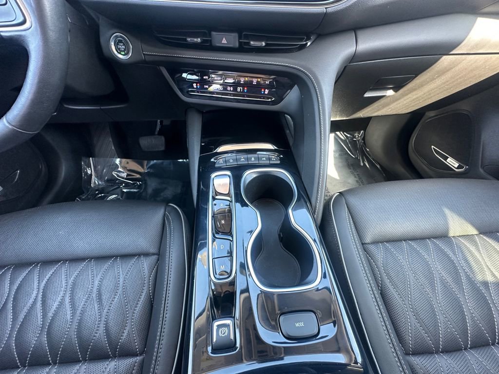 Used 2021 Buick Envision Avenir w/ Technology Package II AWD/4WD image 11