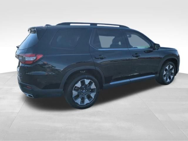 New 2026 Honda Pilot Touring image 6