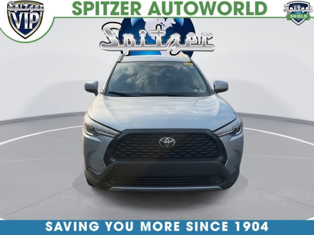 Used 2023 Toyota Corolla Cross LE AWD/4WD image 3