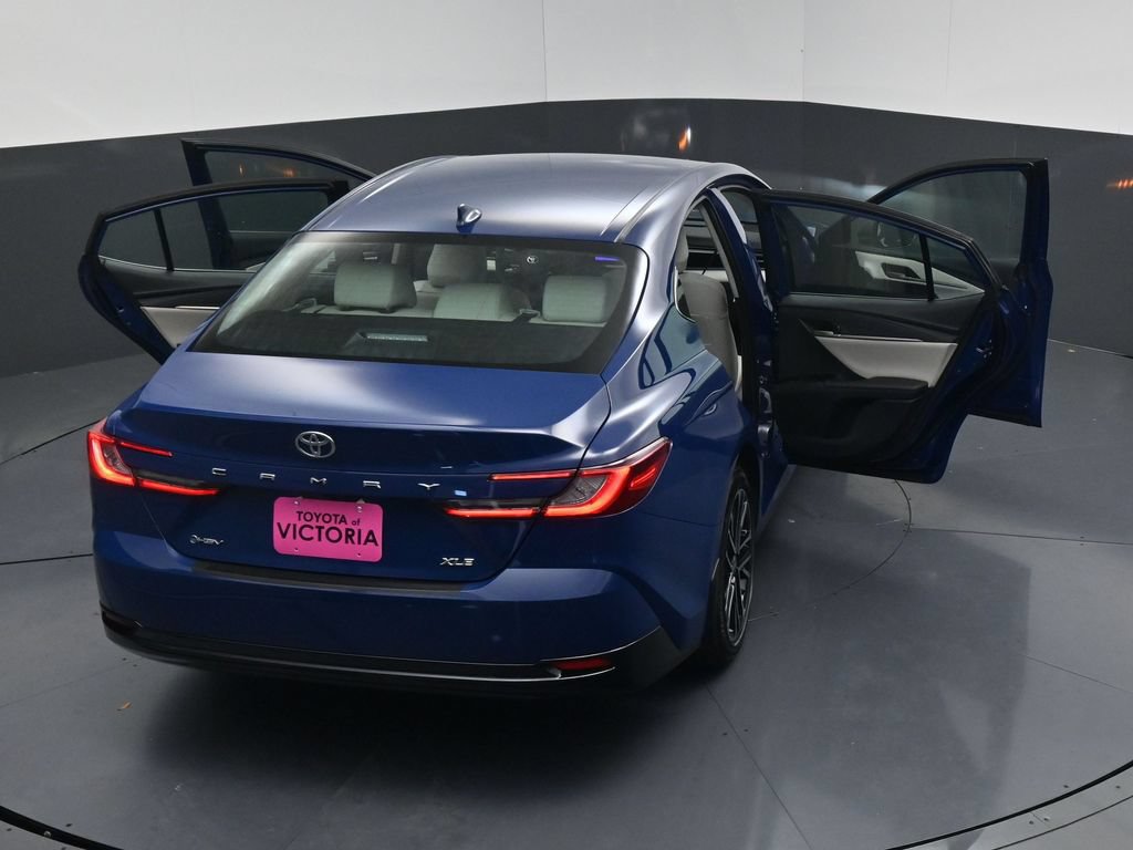 Used 2026 Toyota Camry XLE FWD image 22