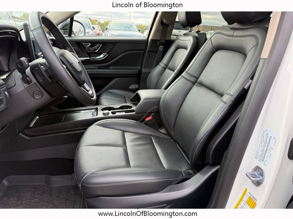 New 2025 Lincoln Corsair Reserve w/ Towing Package image 46