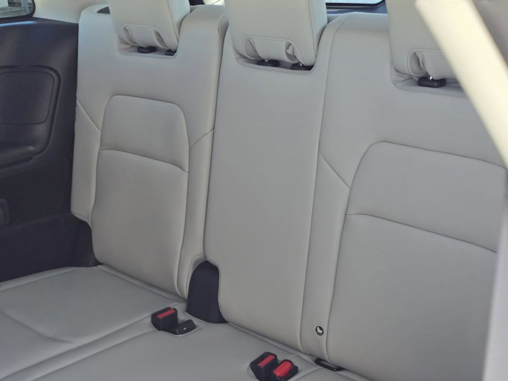 New 2026 Nissan Pathfinder SL image 14