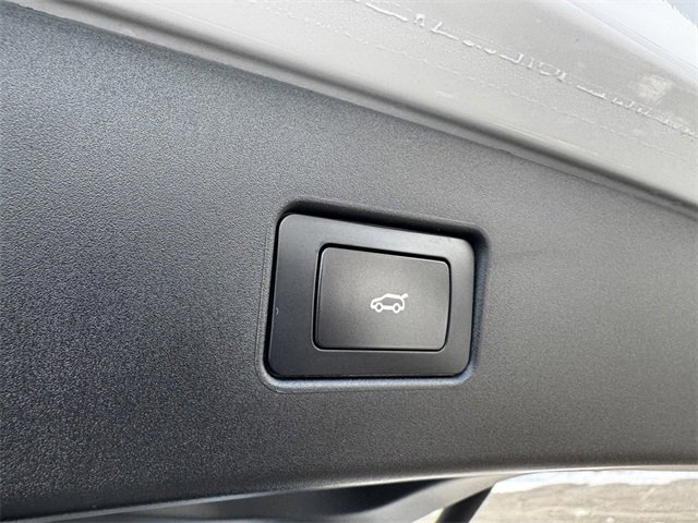 Used 2023 Fisker Ocean Extreme image 20