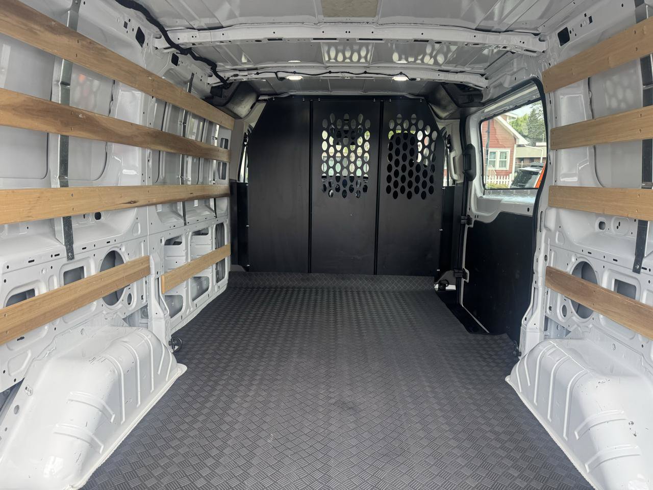 Used 2025 Ford Transit 250 Low Roof RWD image 13